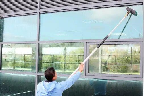 How Telescopic Window Cleaning Poles Can Save You Time and Money